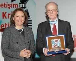 Seymour: &ldquo;Kriz Yönetimlerinde Olması Gereken Şeffaflık Ve Güvenilirliktir&rdquo;